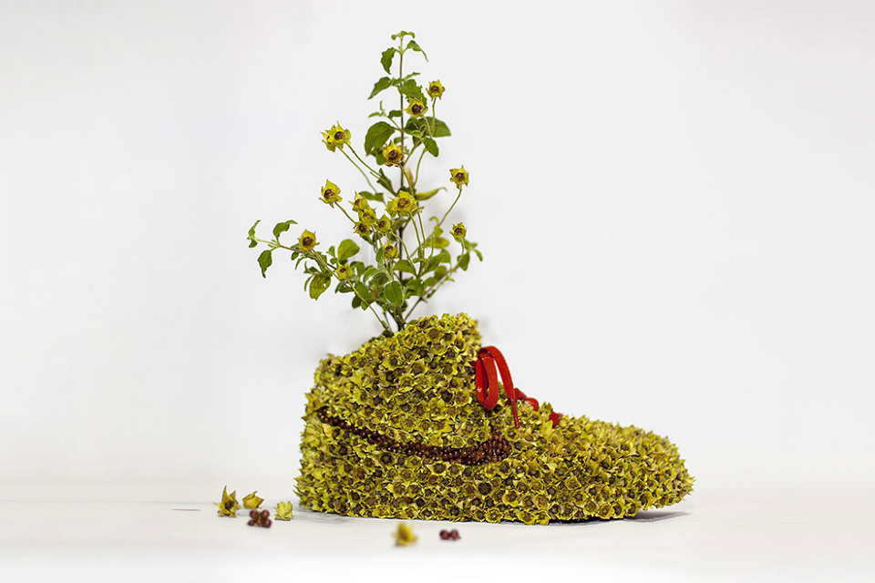 nike-sneaker-flowers-just-grow-it-mr-plant-04-960x640